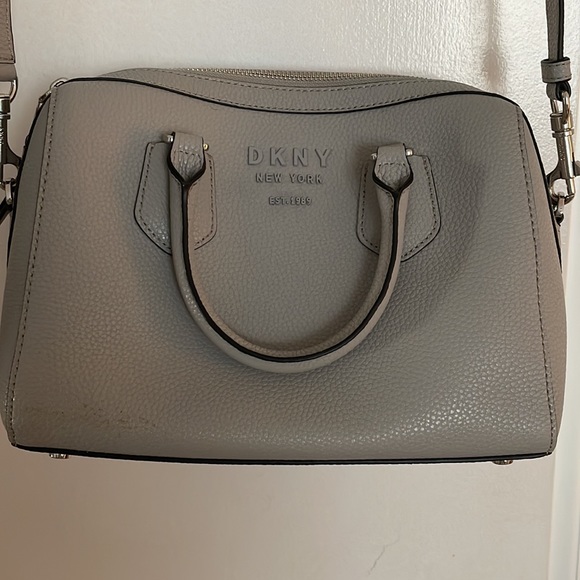 Purse - Picture 2 of 5